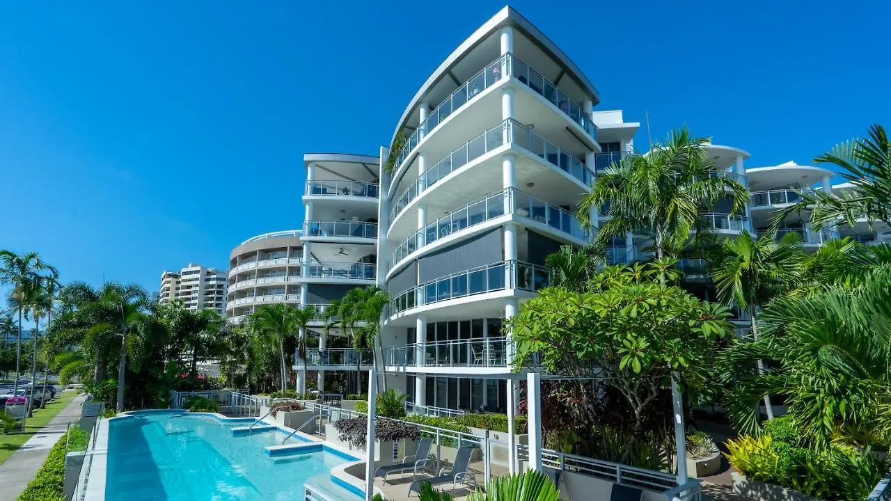 Vision Apartments Cairns 5*,