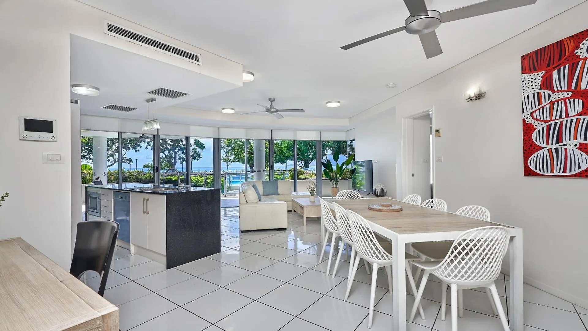 Vision Apartments Cairns 5*,
